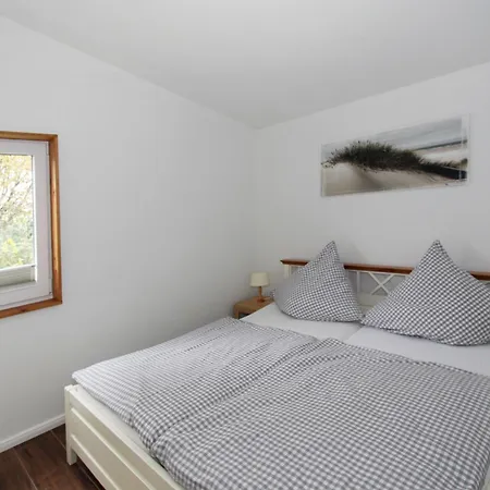 5 Campingpark Waldesruh Holiday home Behrensdorf